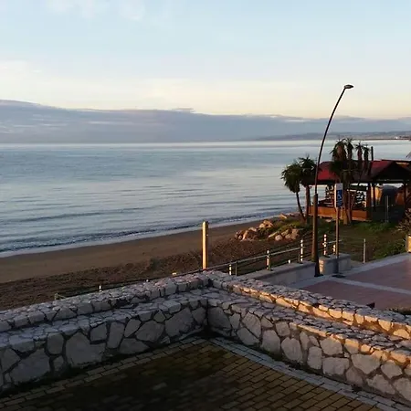 Magnifico Adosado 800m De Playa 에스테포나